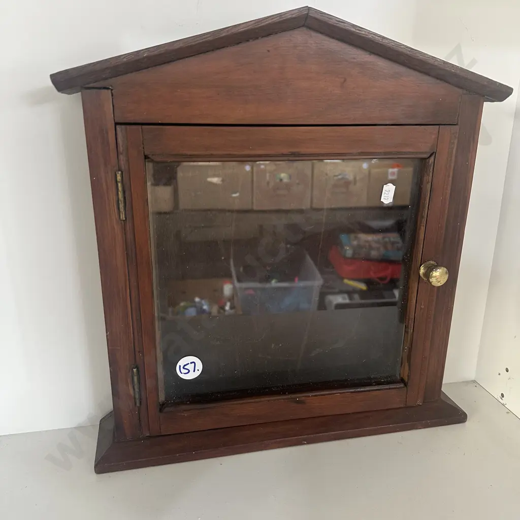 Glass door display cabinet 39cm tall. Image 1++