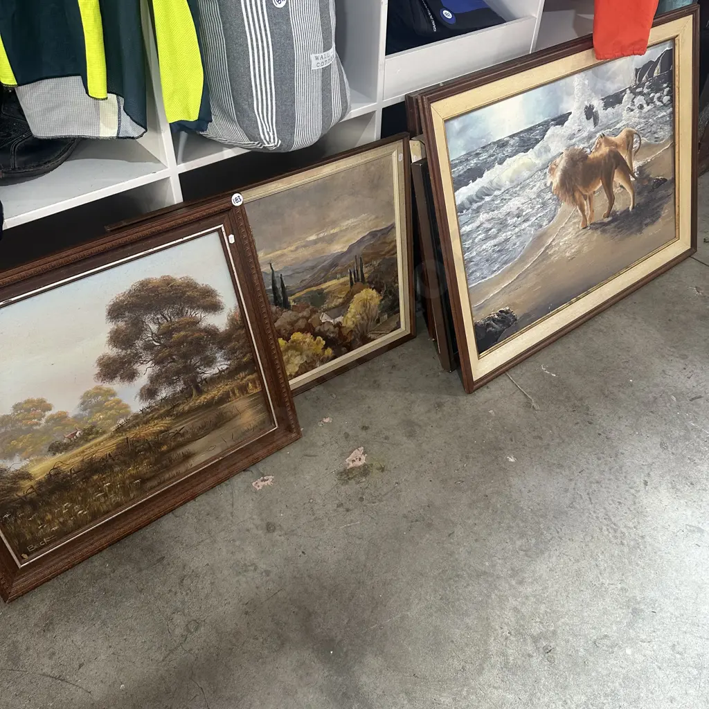 Collection of eight pictures. Image 1++