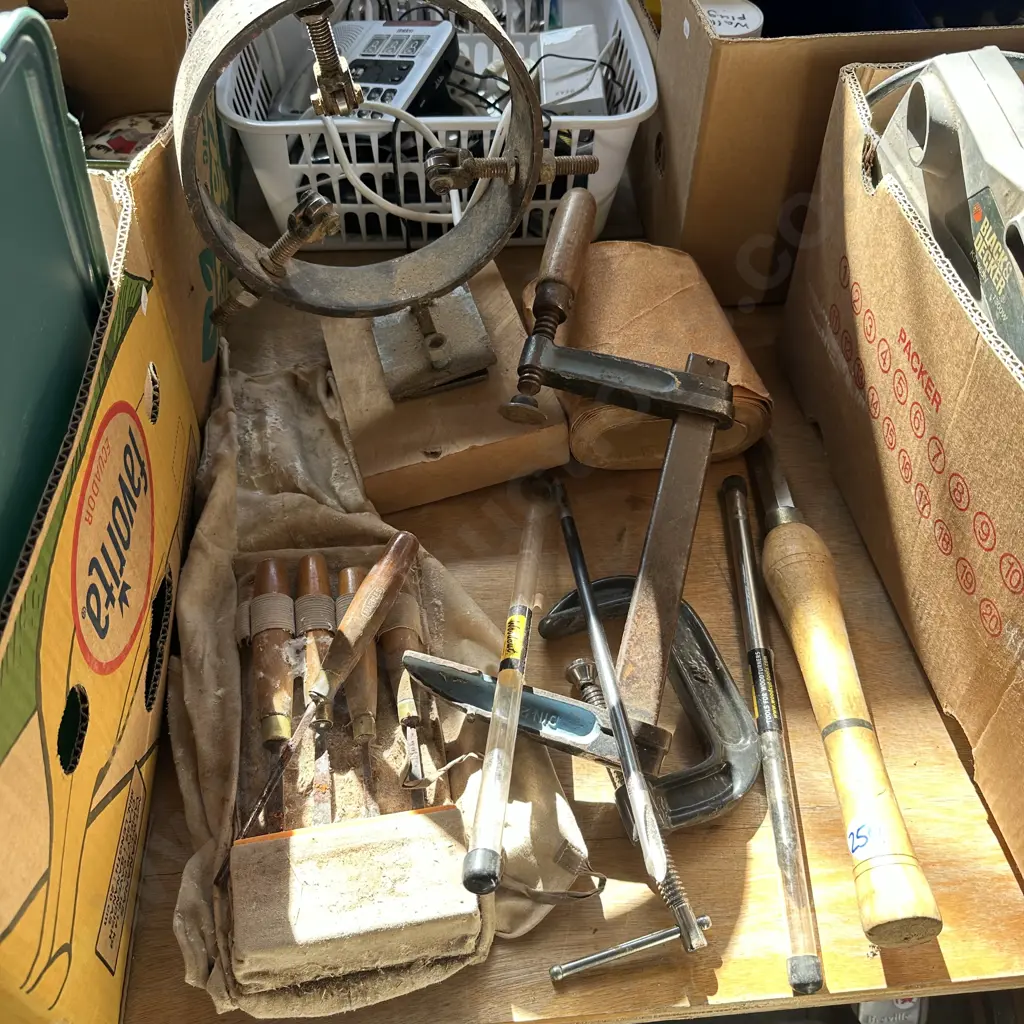 Marples chisels and wood turning tools plus clamps and sandpaper. Image 1++