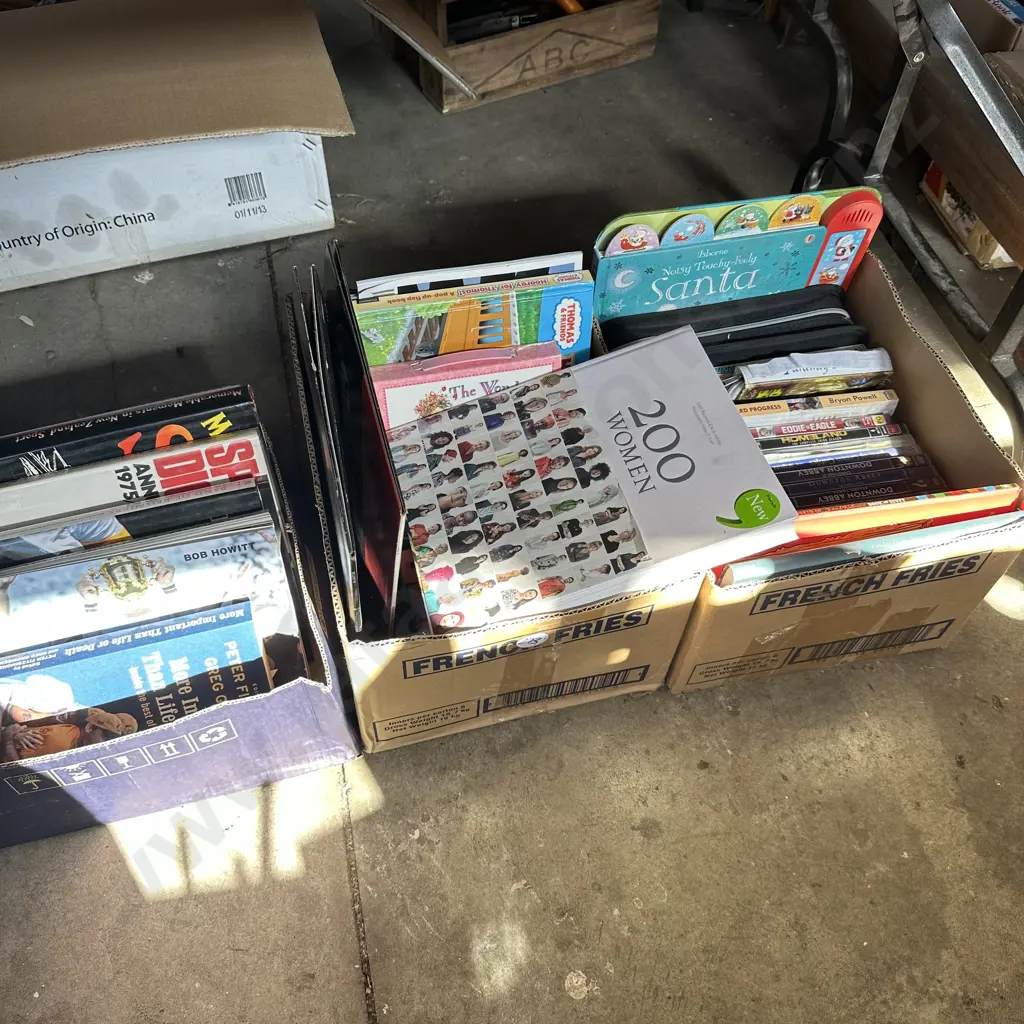 Three boxes of books. Image 1++