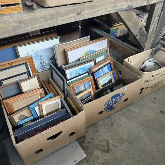 Bay lot of glassware, lots of pictures and frames, photo albums etc.