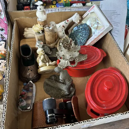 Pair of mini cast iron dishes plus ornaments etc.