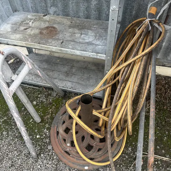shelf, umbella stand and hose