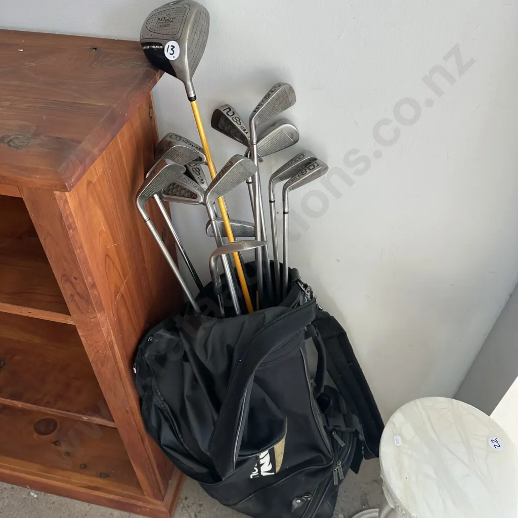 golf club set in Donnay pro golf bag Image 1++