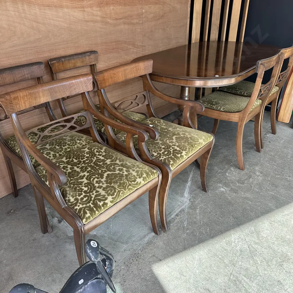 Twin pedestal dining table and 6 chairs Image 1++