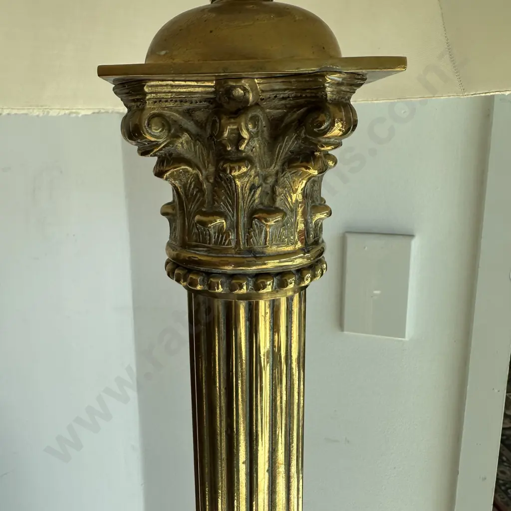 Brass standing lamp Image 1++