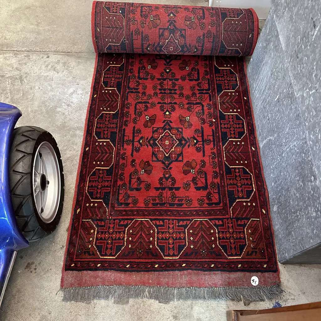 Persian runner 3900 x 700 very tidy Image 1++