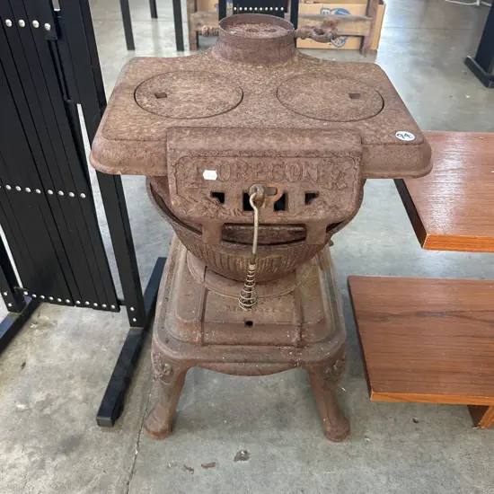 Oregon cast iron twin potbelly stove ( imagine this one in the maimai )