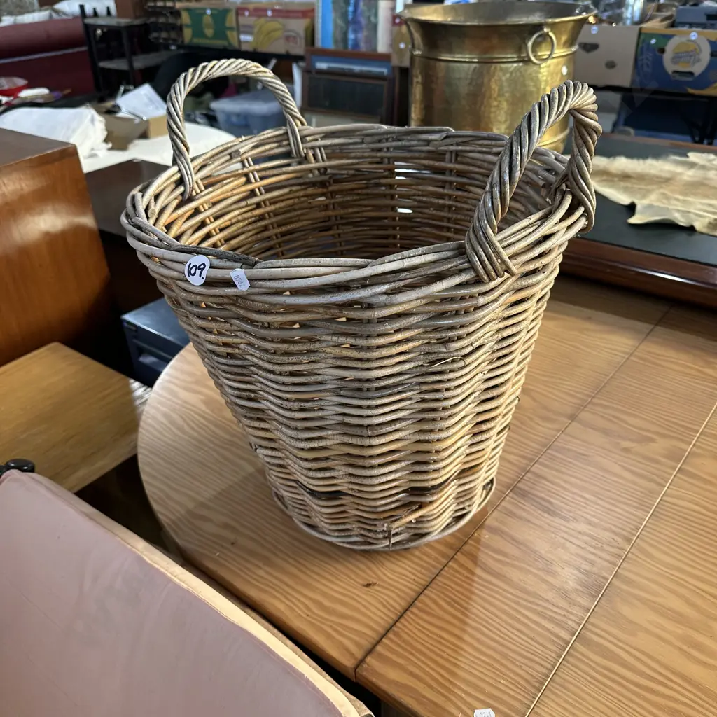 basket & 2 heaters Image 1++