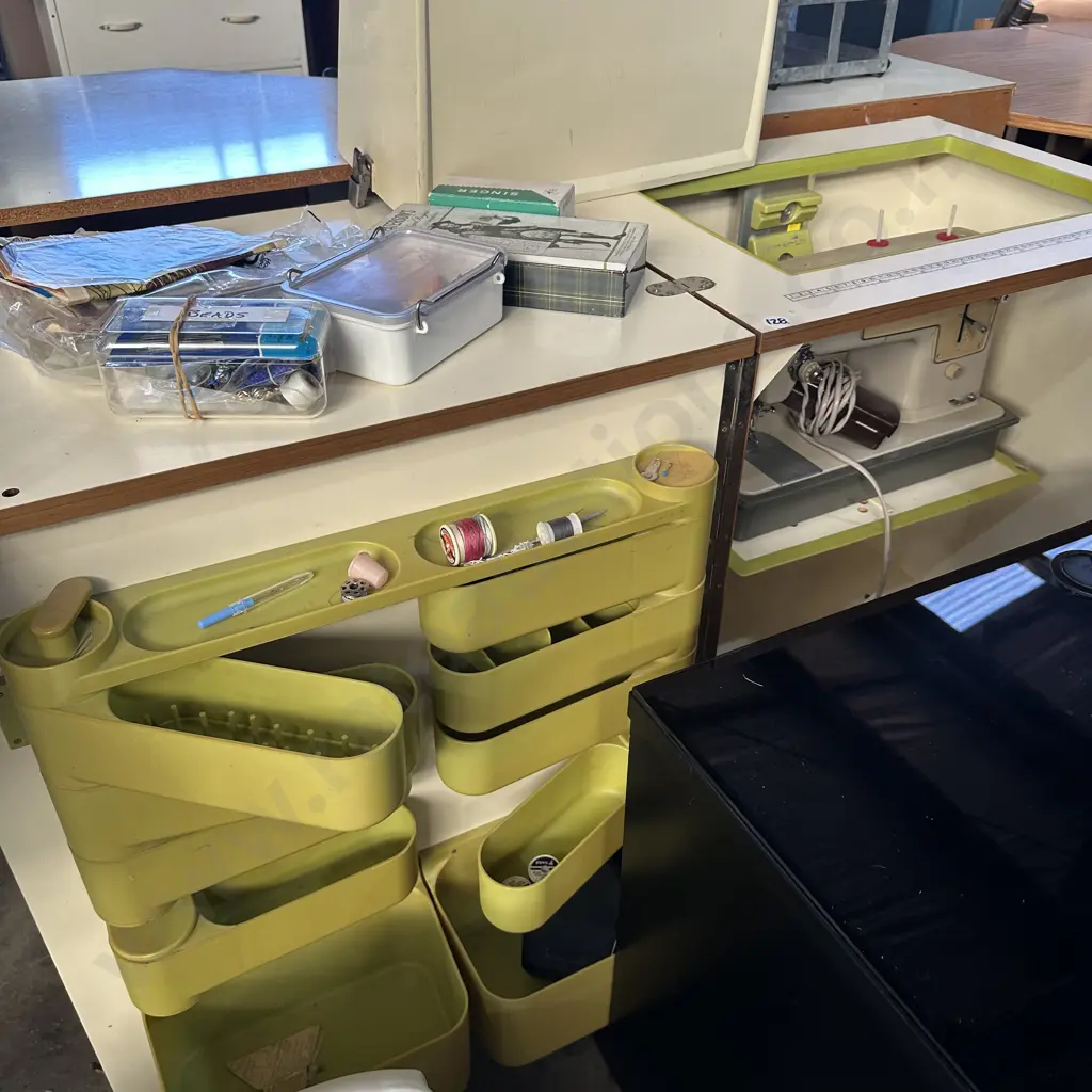 sewer &  cabinet Image 1++