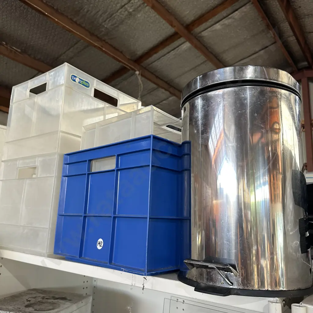 stacking cubes and rubbish bin Image 1++