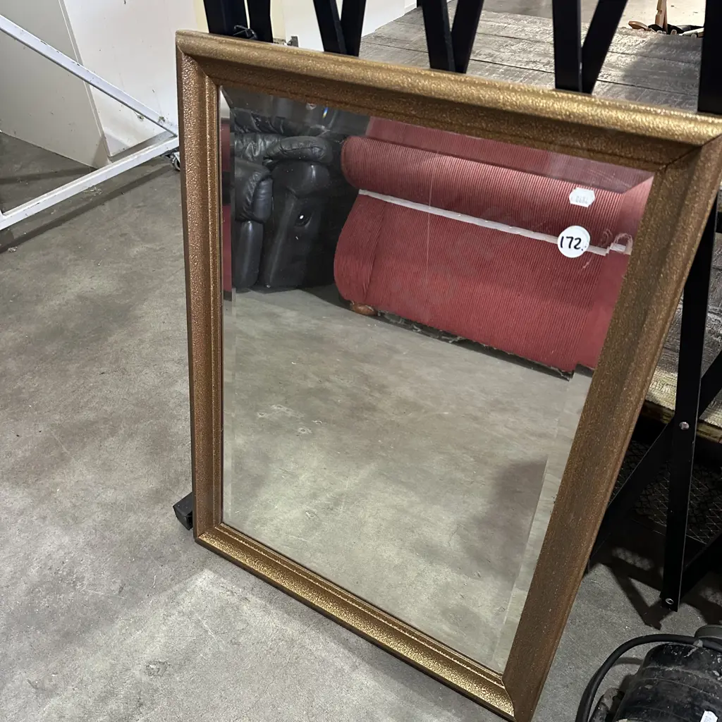 bevelled mirror Image 1++