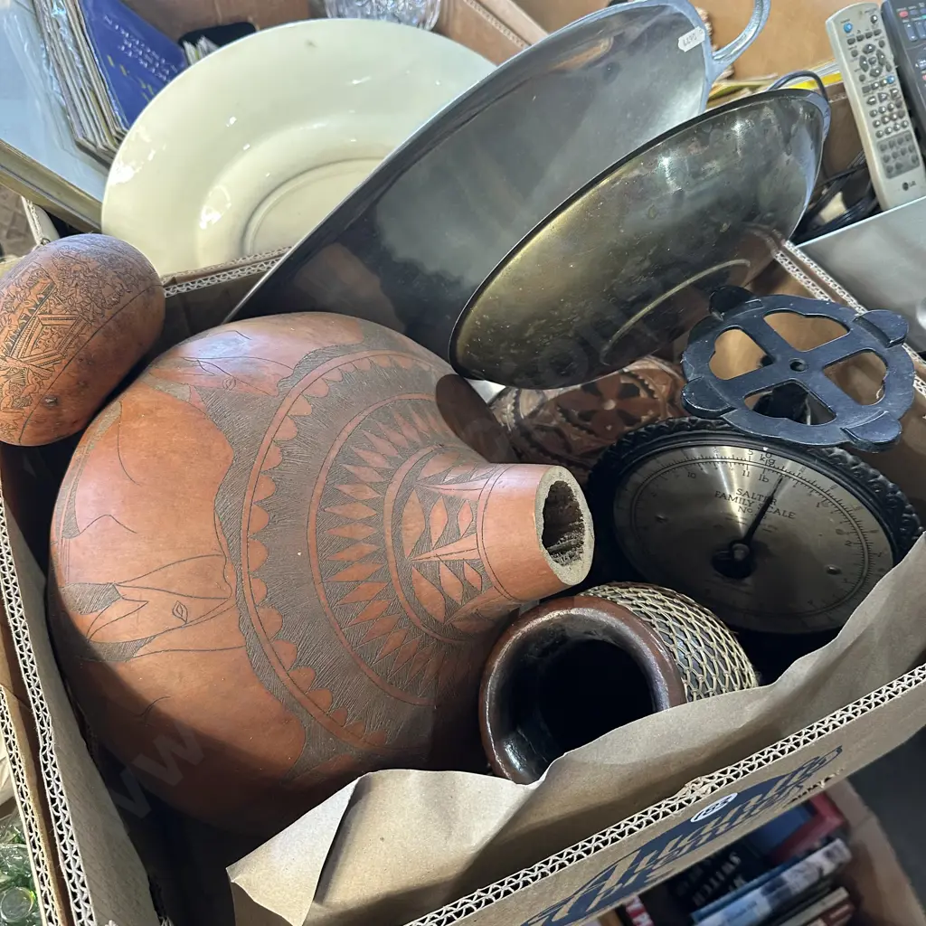 Aluminium platter ,scales, plus decorative items. Image 1++