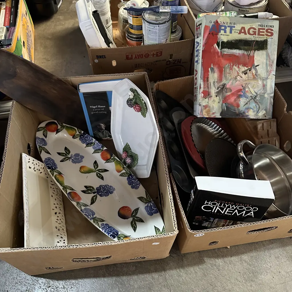 Two boxes assorted items and books. Image 1++