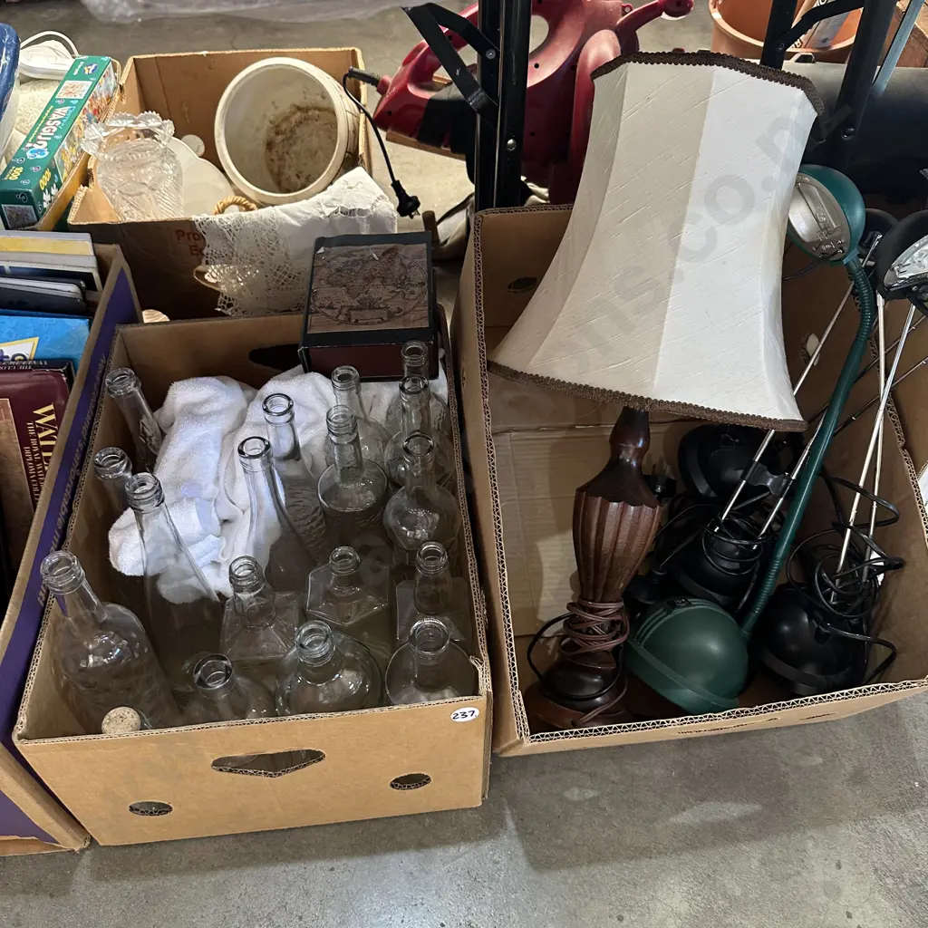 Two boxes lamp, reading lights, bottles Image 1++