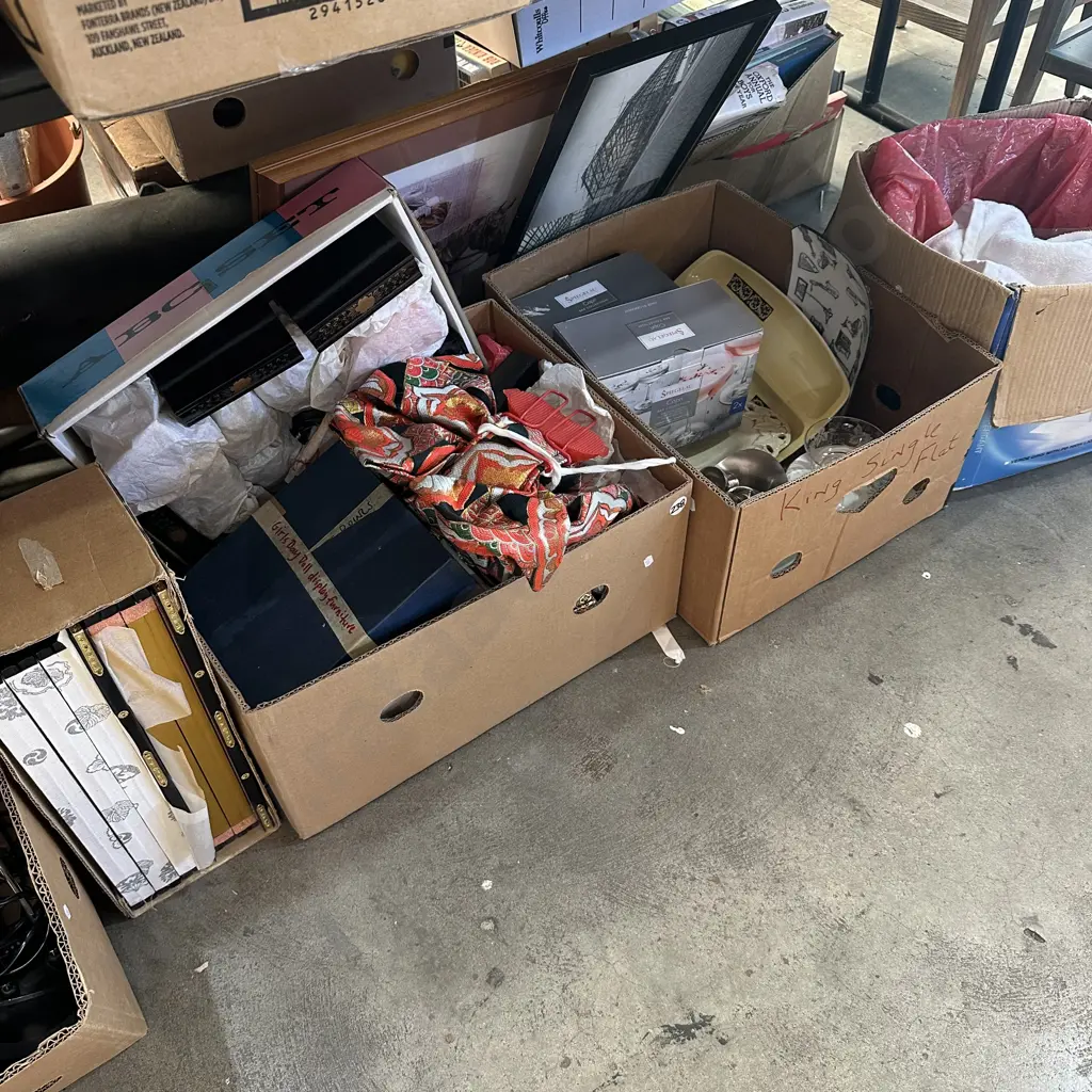 Three boxes of assorted items. Image 1++