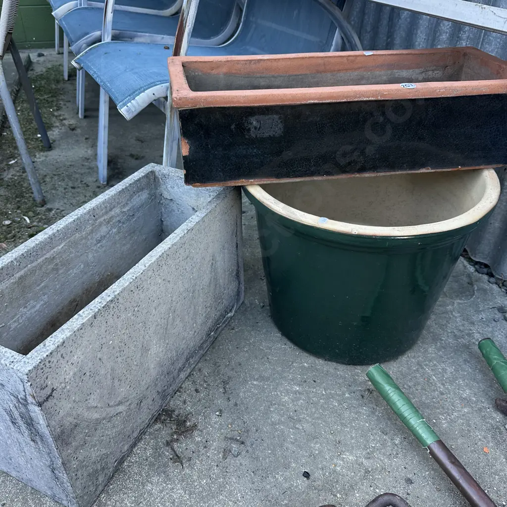 3 planters Image 1++