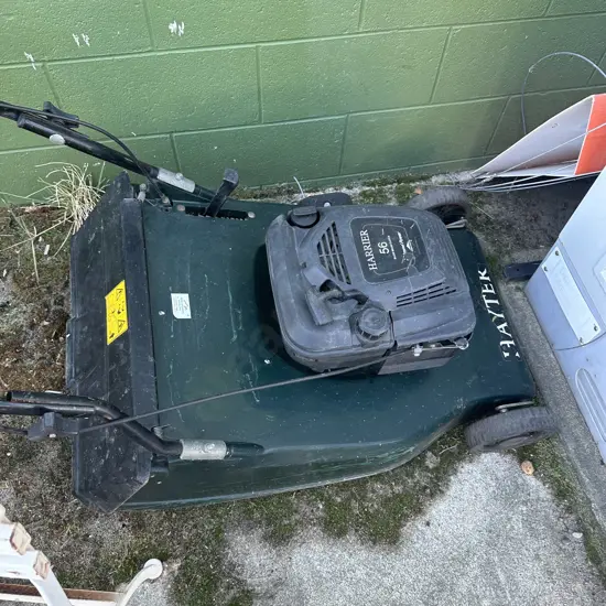 Hayter Harrier 56 commercial level self propelled mower