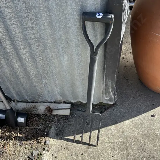 short metal handle garden fork