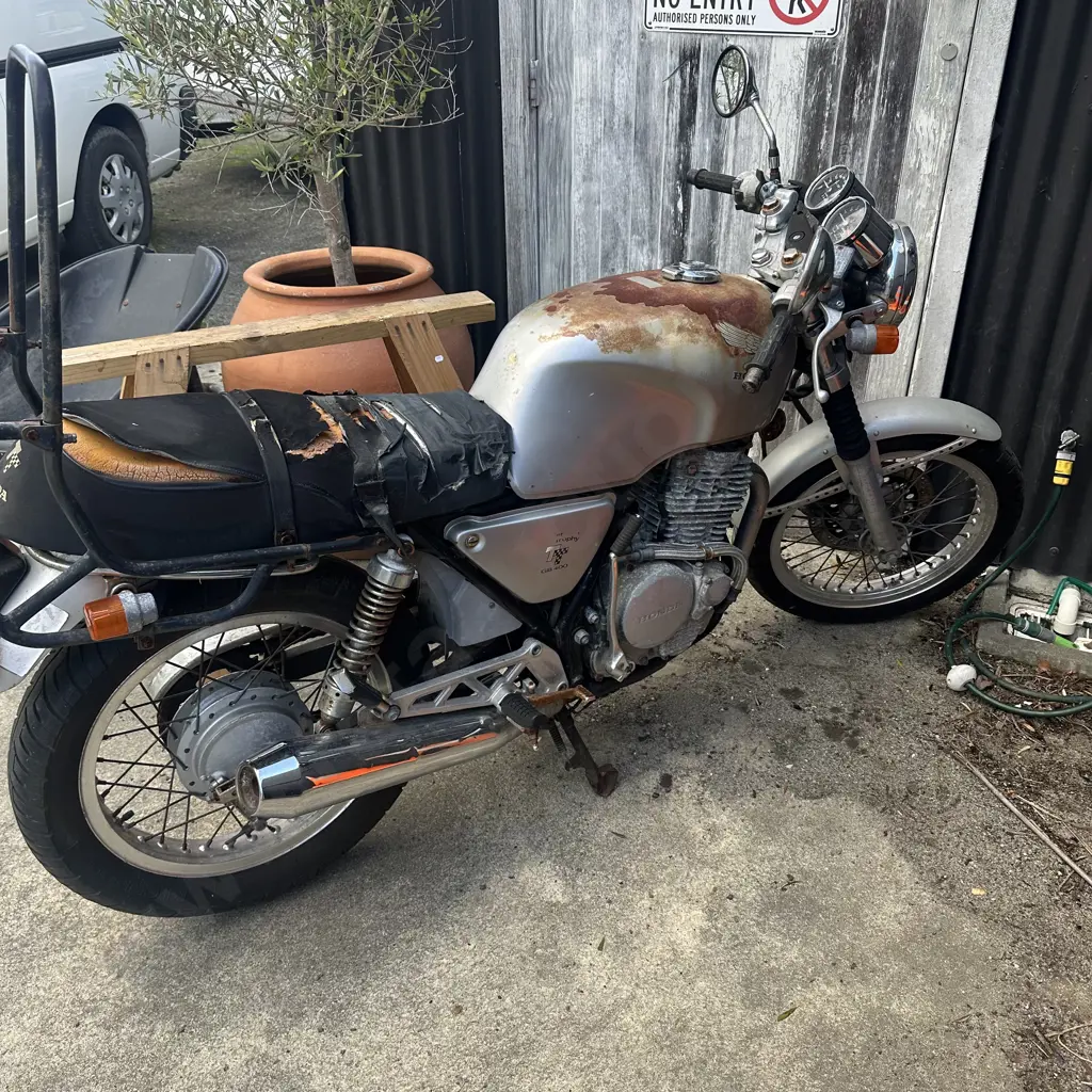 1989 Honda TT GB400 motorbike Image 1++