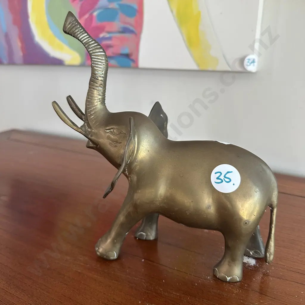 Brass elephant 21cm long Image 1++