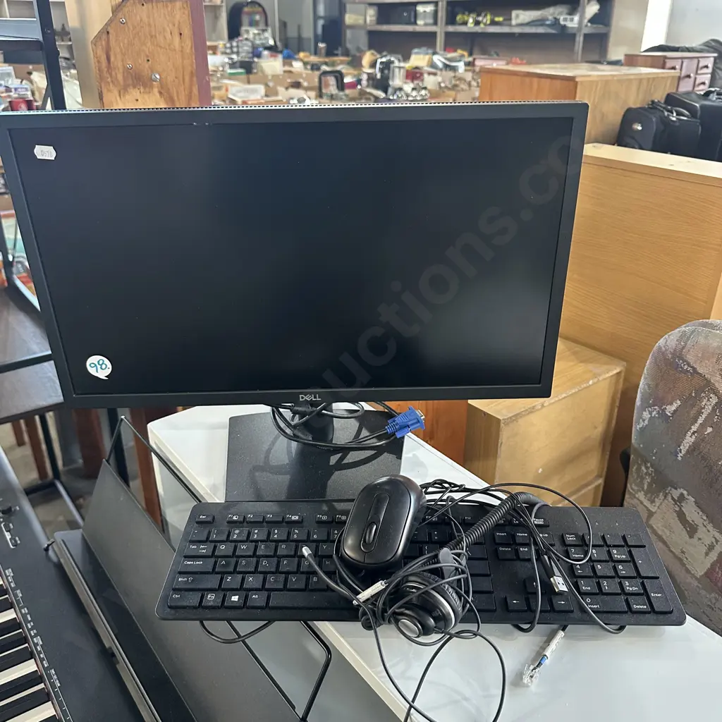 moitor, keyboard, mouse and headset Image 1++