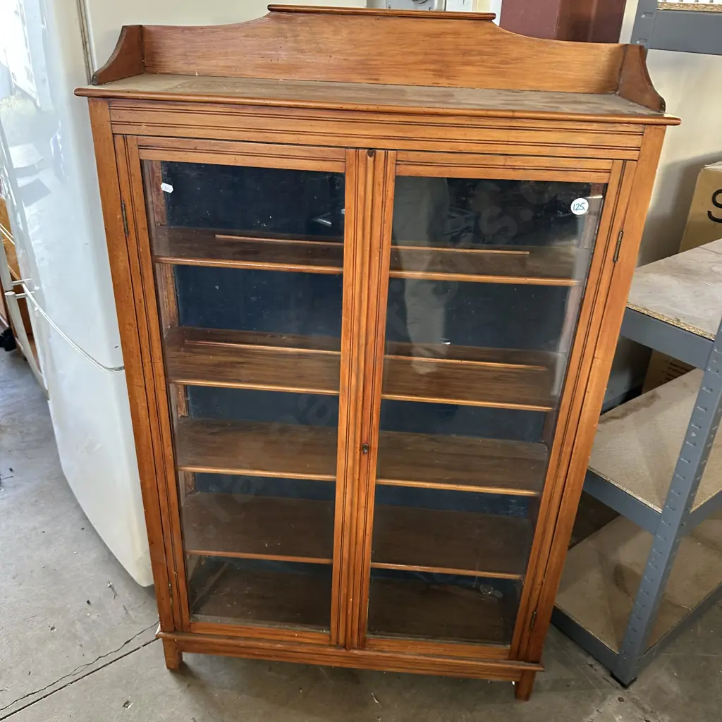 colonial display cabinet Image 1++