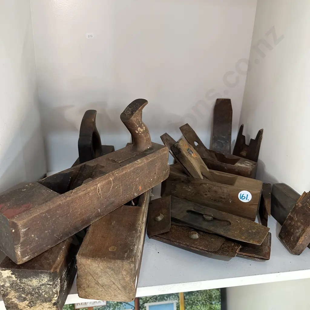 Large collection of wooden planes and blades. Image 1++