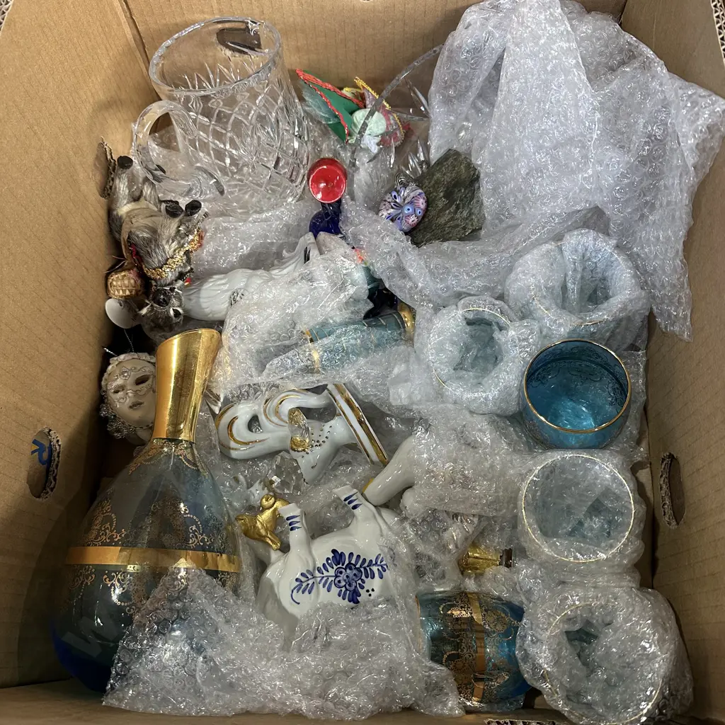 Box of ornaments. water set, crystal etc. Image 1++
