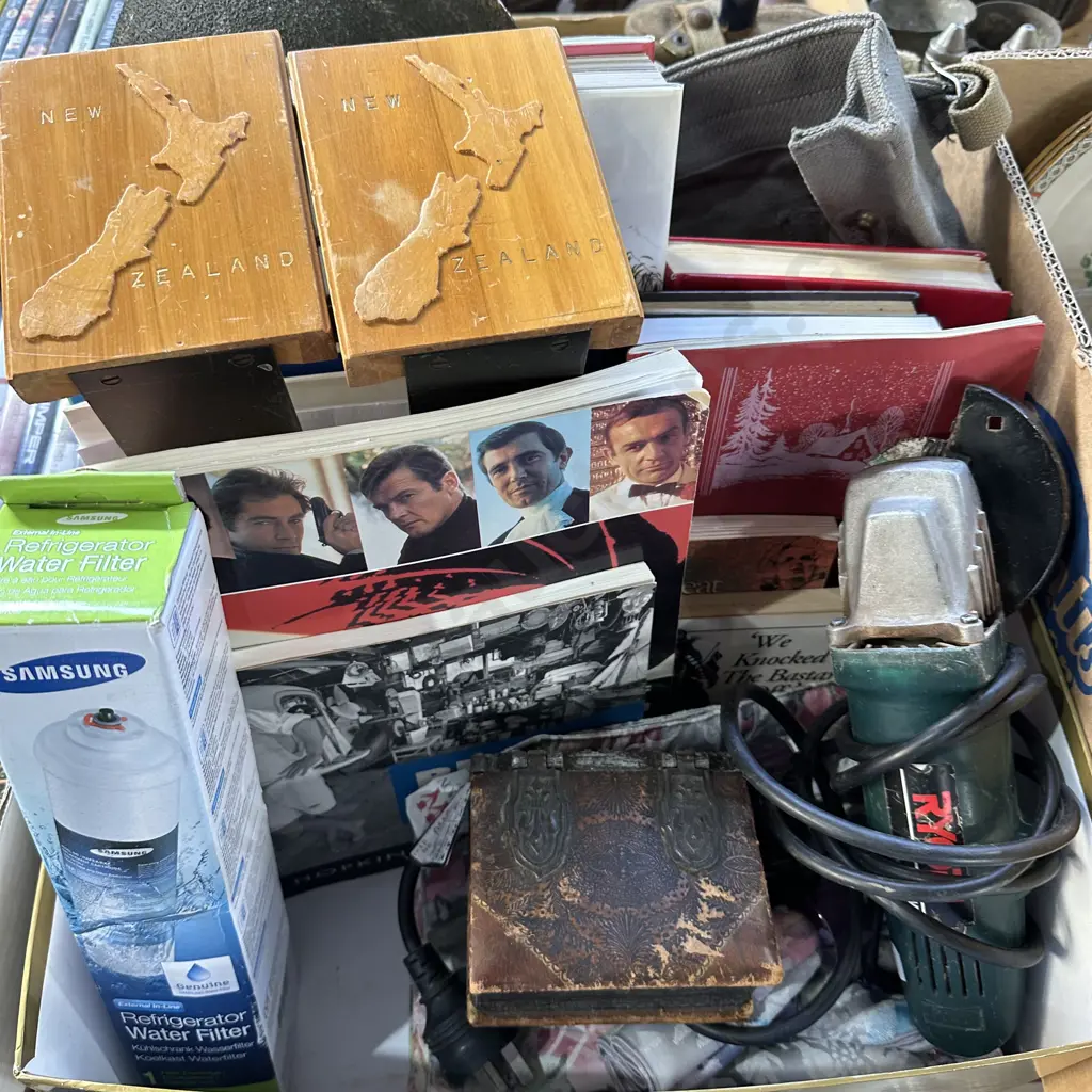 Samsung water filter, trinket box, hand grinder, books and book ends etc. Image 1++