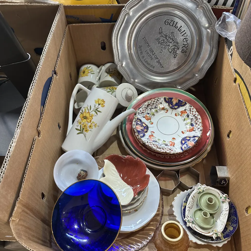 Coffee set plus assorted china etc. Image 1++
