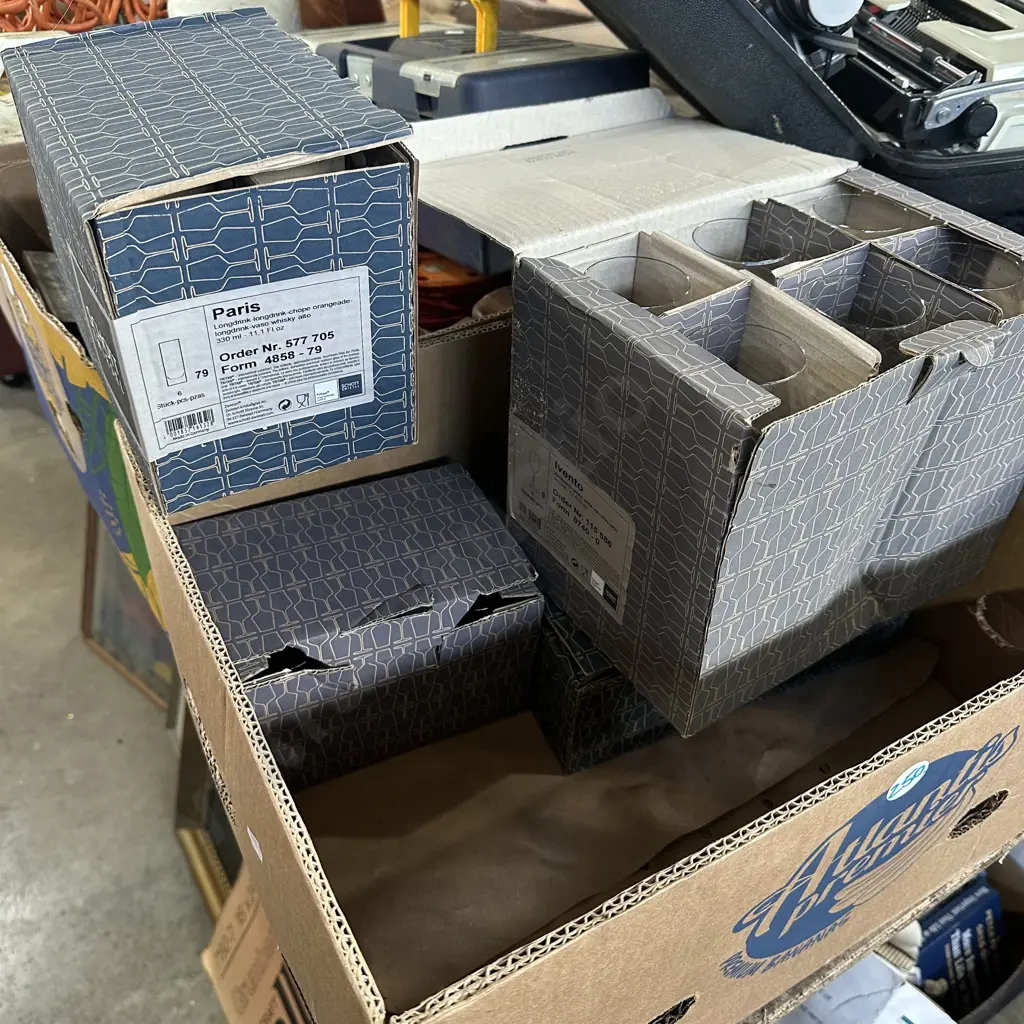 Boxed glassware. Image 1++