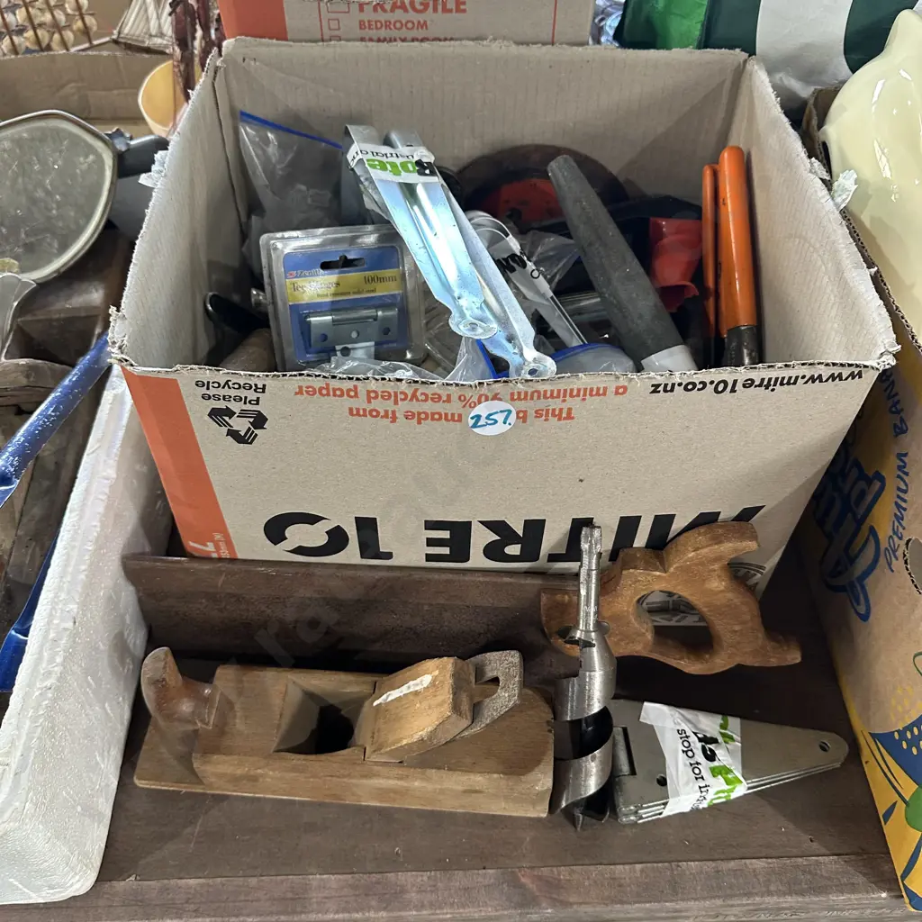 Box lot of tools and hardware. Image 1++