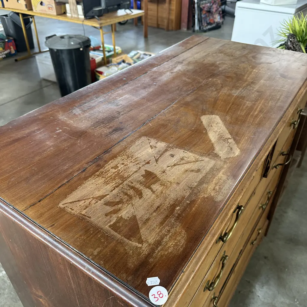 Georgian chest of drawers Image 1++