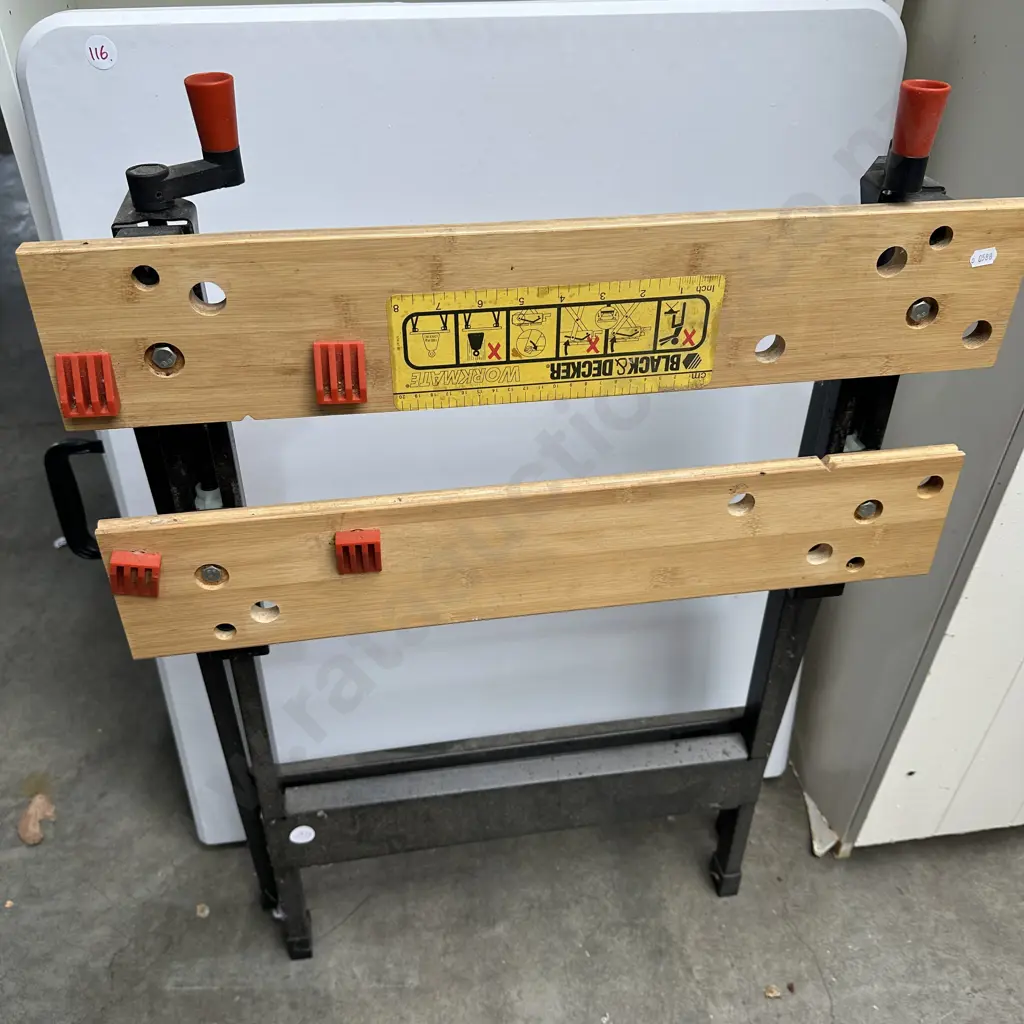 workmate with laminate top Image 1++