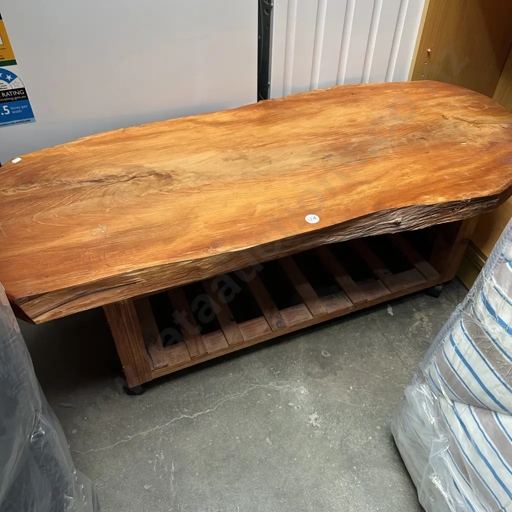 Rustic log coffee table Image 1++