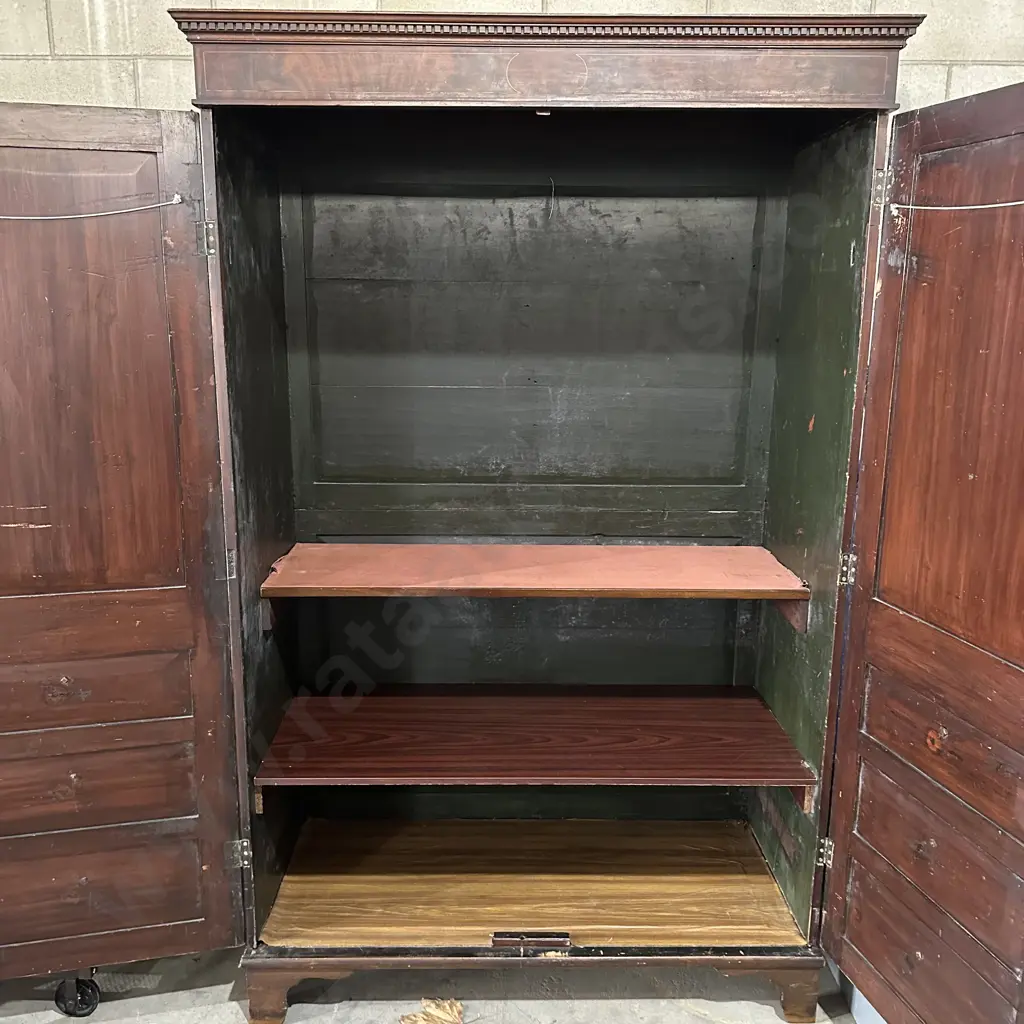 Sheraton Revival wardrobe/cupboard 2160 x 1330 Image 1++