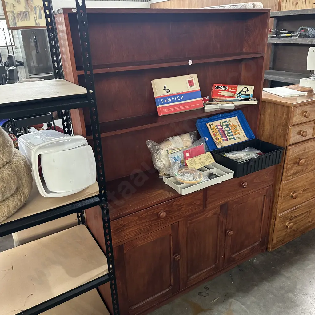 hutch dresser Image 1++