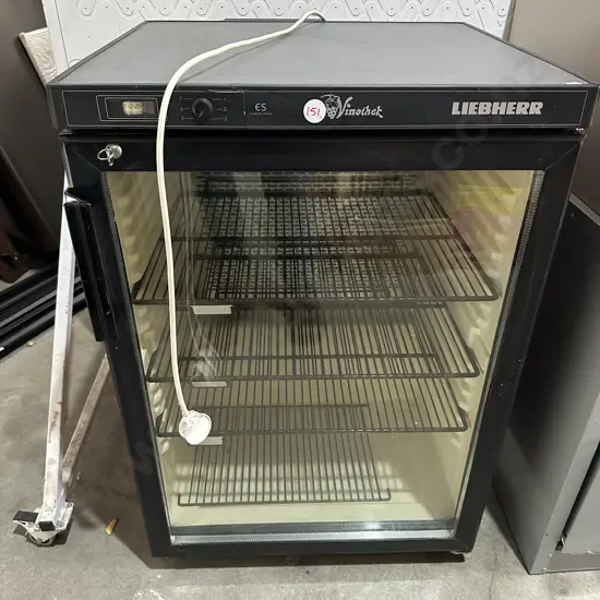 Liebherr wine chiller with key