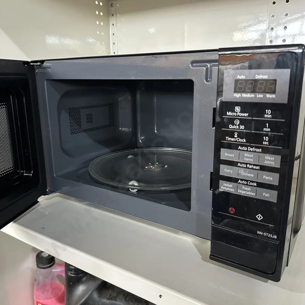 Panasonic microwave. Image 1++