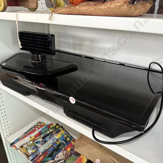 LG 32 inch model 32LN541B-TB plus remote (needs screws for base)