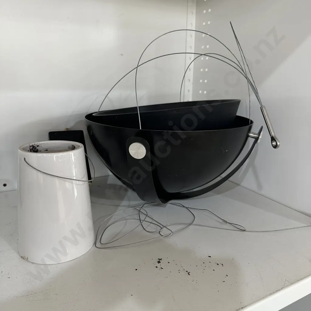 Hanging planters etc. Image 1++
