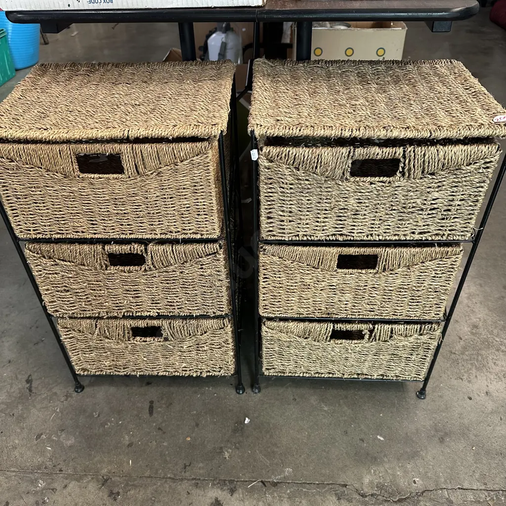 Pair sea grass drawers. Image 1++