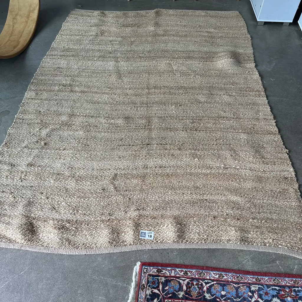 Jute rug Image 1++
