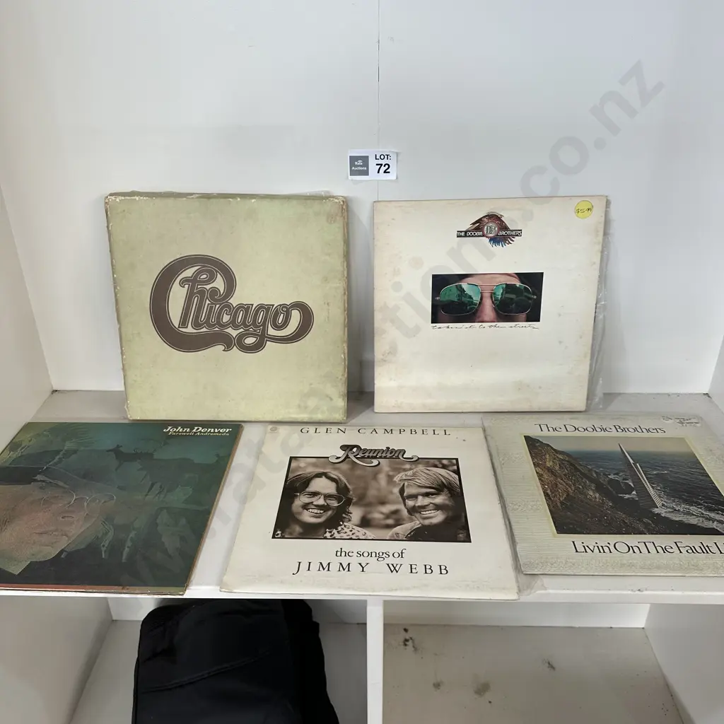 5 x LPs inc Doobie Brothers Image 1++