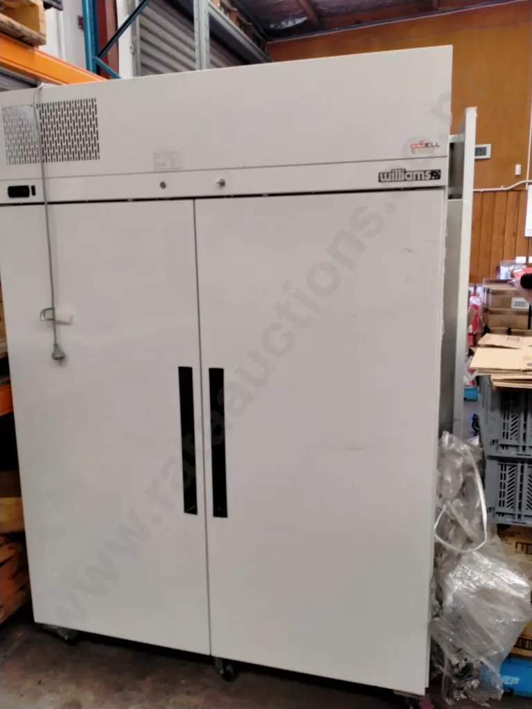 Commercial fridge (or) Freezer multi unit 2050h 1450w 710d Image 1++