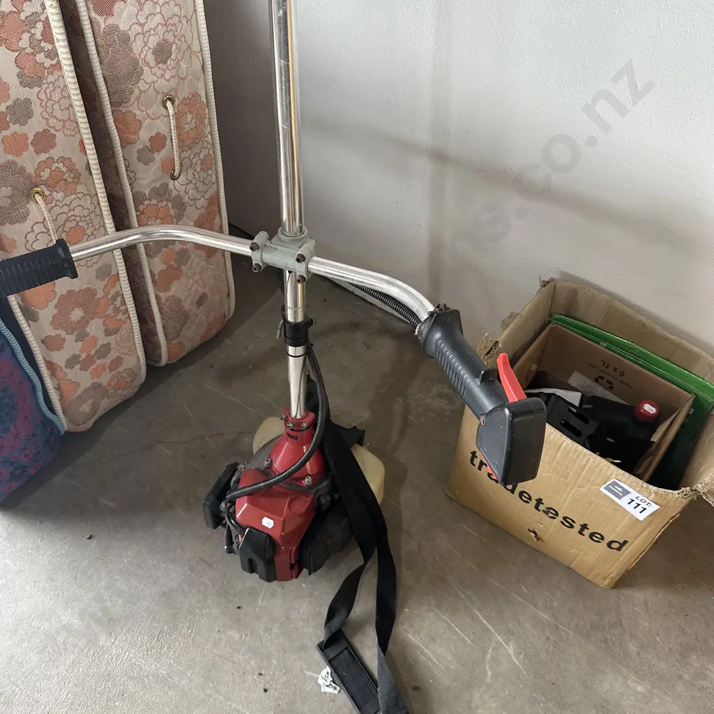 Petrol scrub cutter - as is Image 1++