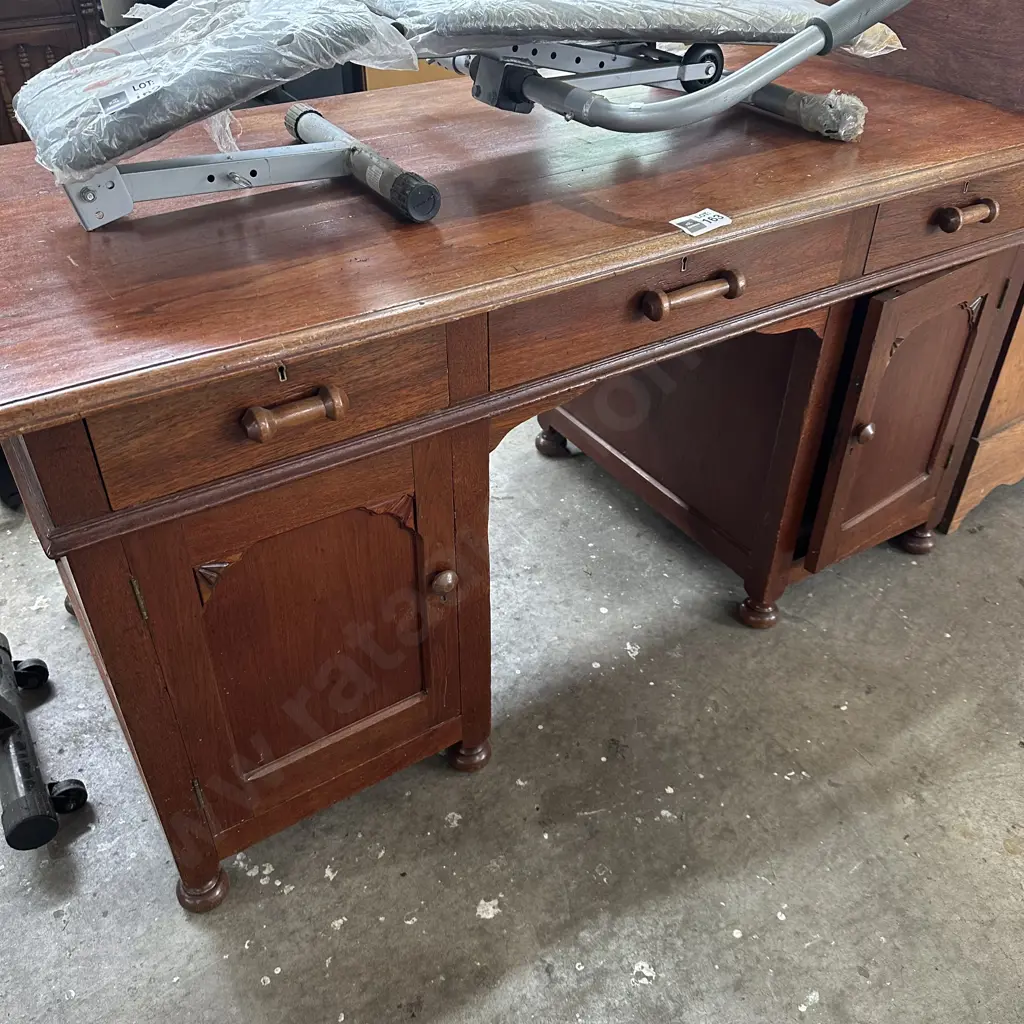 Hardwood desk Image 1++