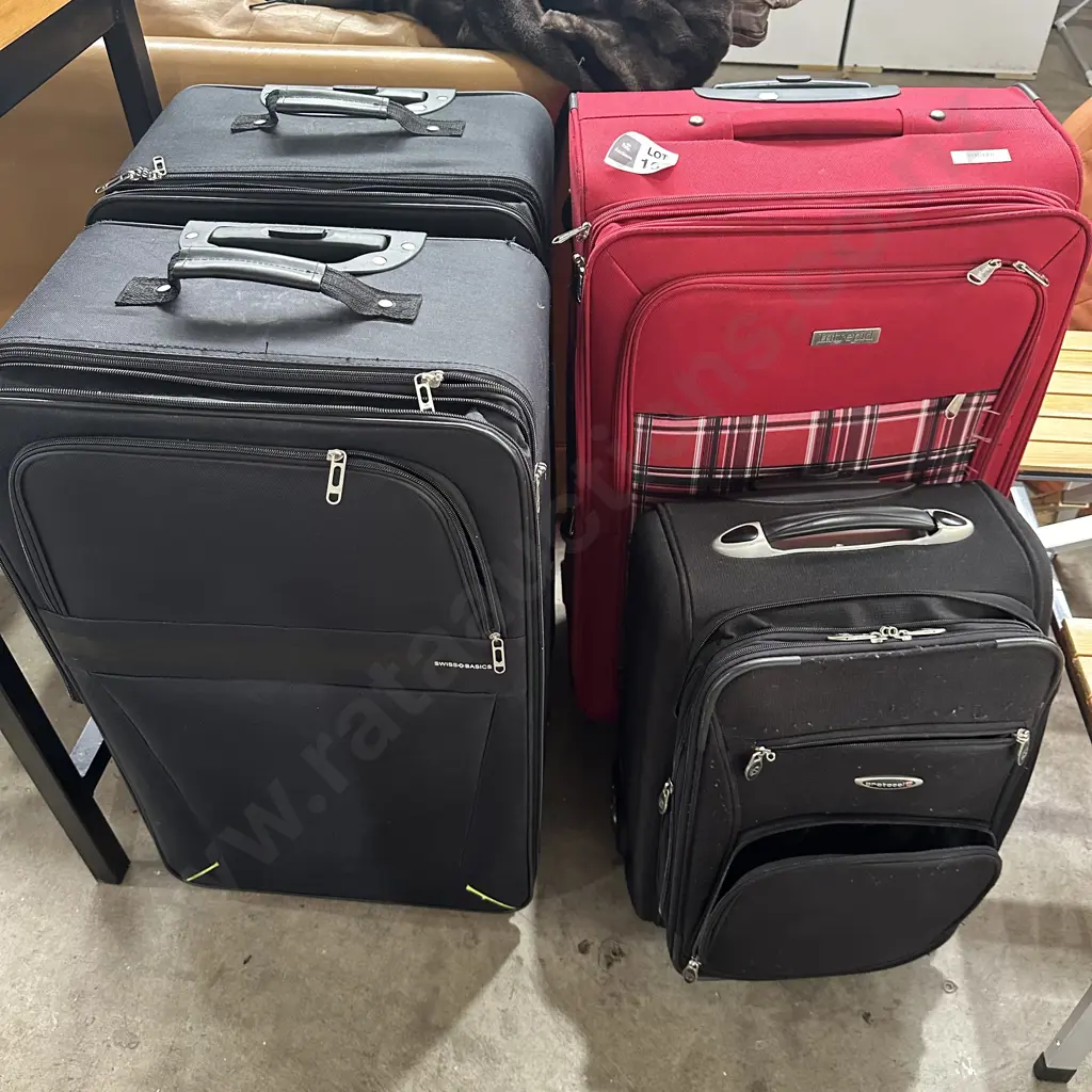 4 suitcases Image 1++