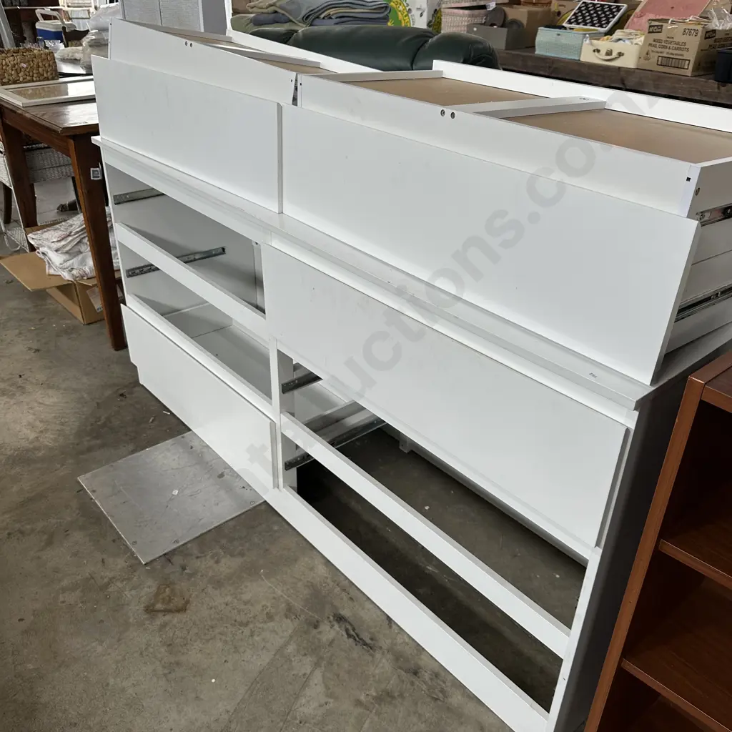 Chest drawers - as is Image 1++